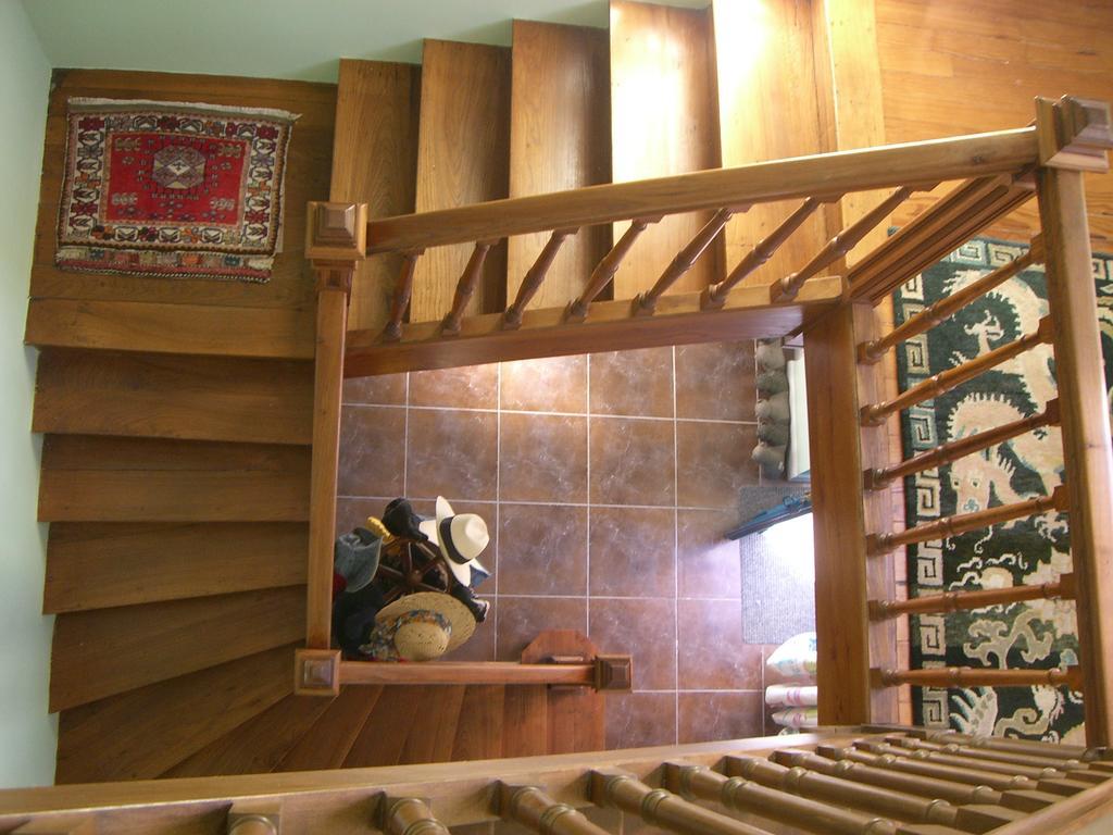 Les Heures Claires Cahuzac-sur-Vère Extérieur photo